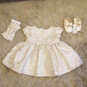 Baby girl cap sleeve dress